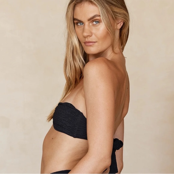 Monday Swimwear Costa Rica Bandeau Crinkle Bikini Top M - Picture 4 of 7